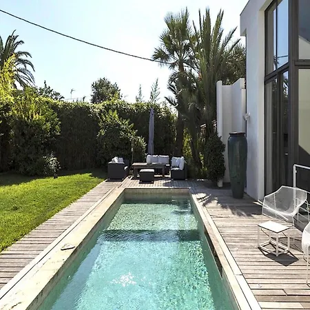 Penelope Vila Saint Tropez